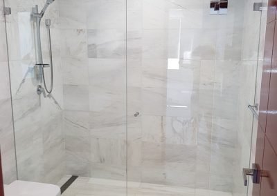 Showers screen mirros Sydney 13 e1520391905136